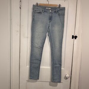 Levi 711 Skinny Jeans